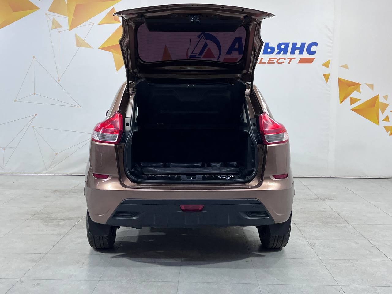 LADA XRAY