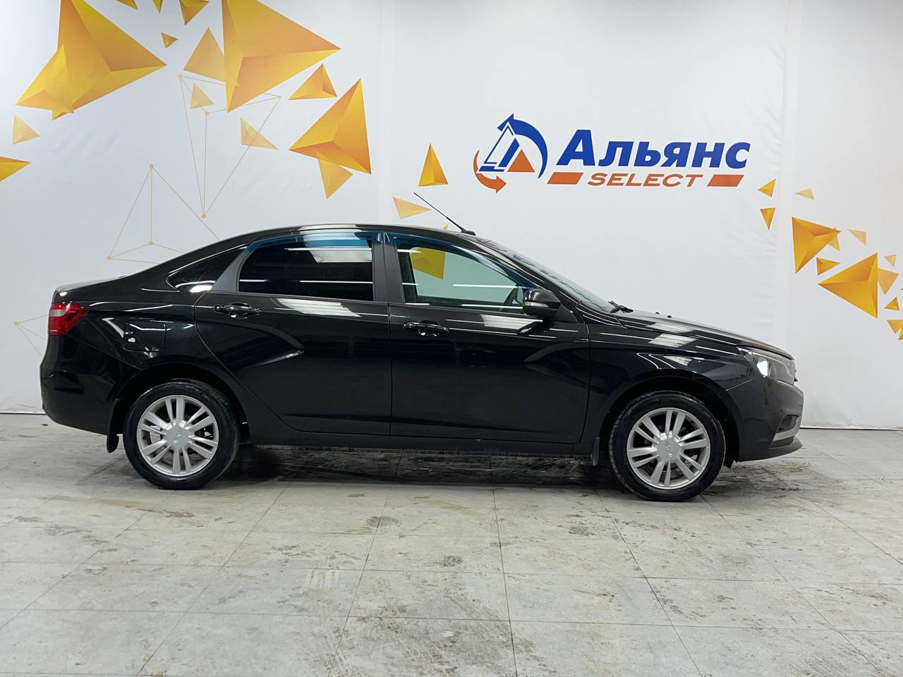 LADA VESTA