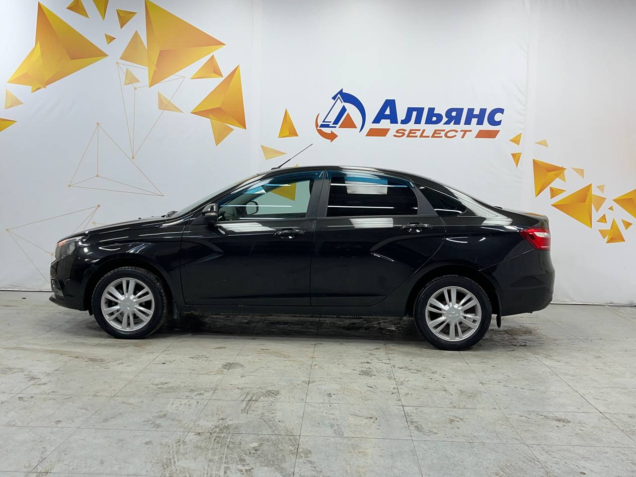 LADA VESTA