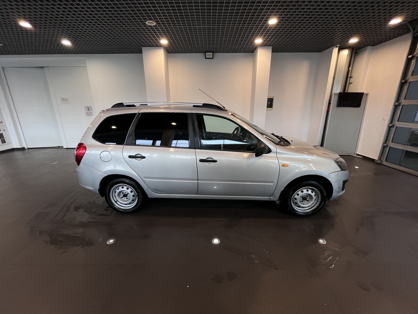 LADA KALINA