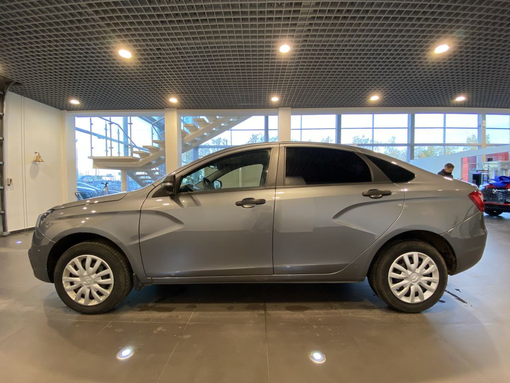 LADA VESTA