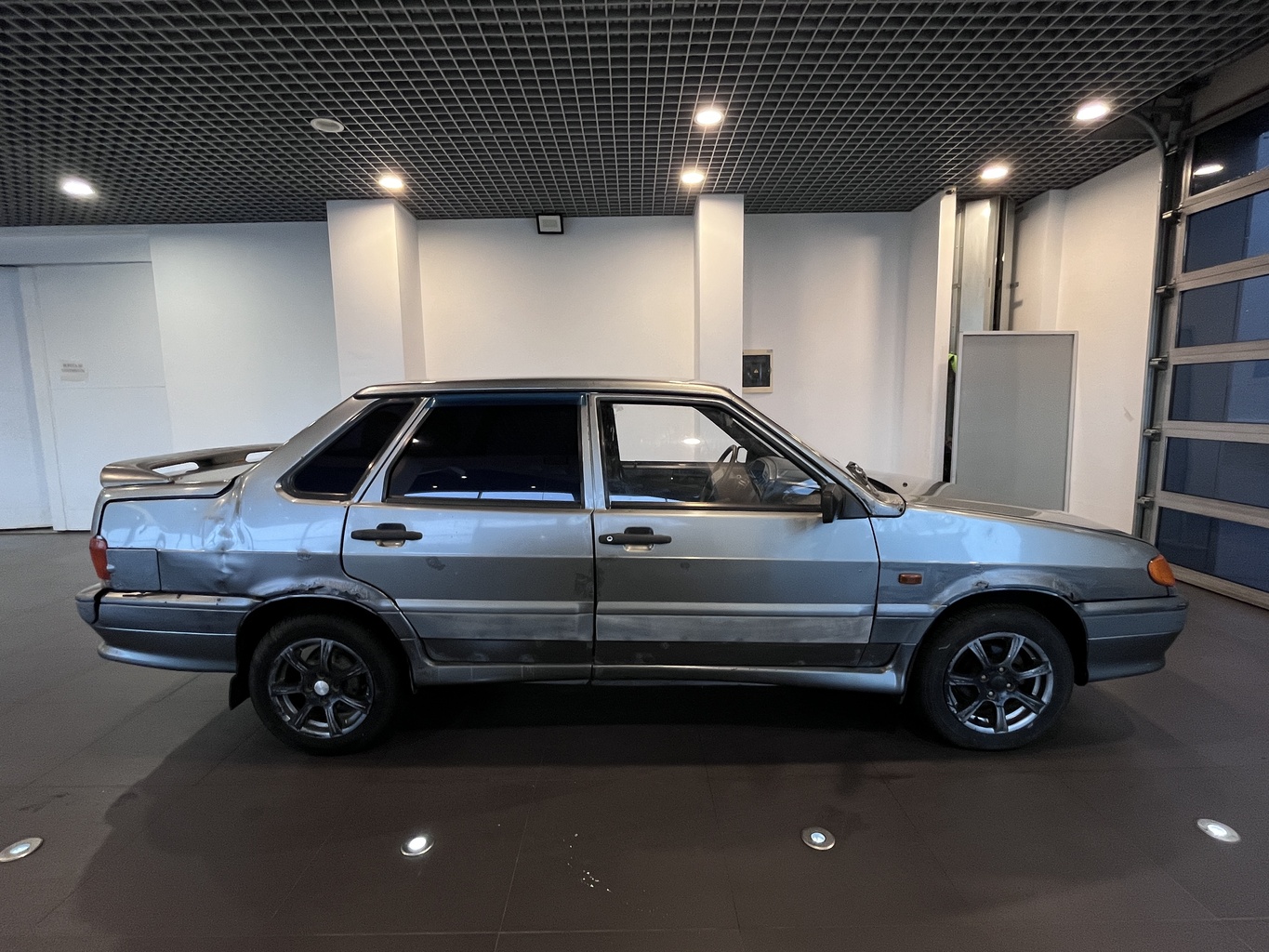 LADA 2115