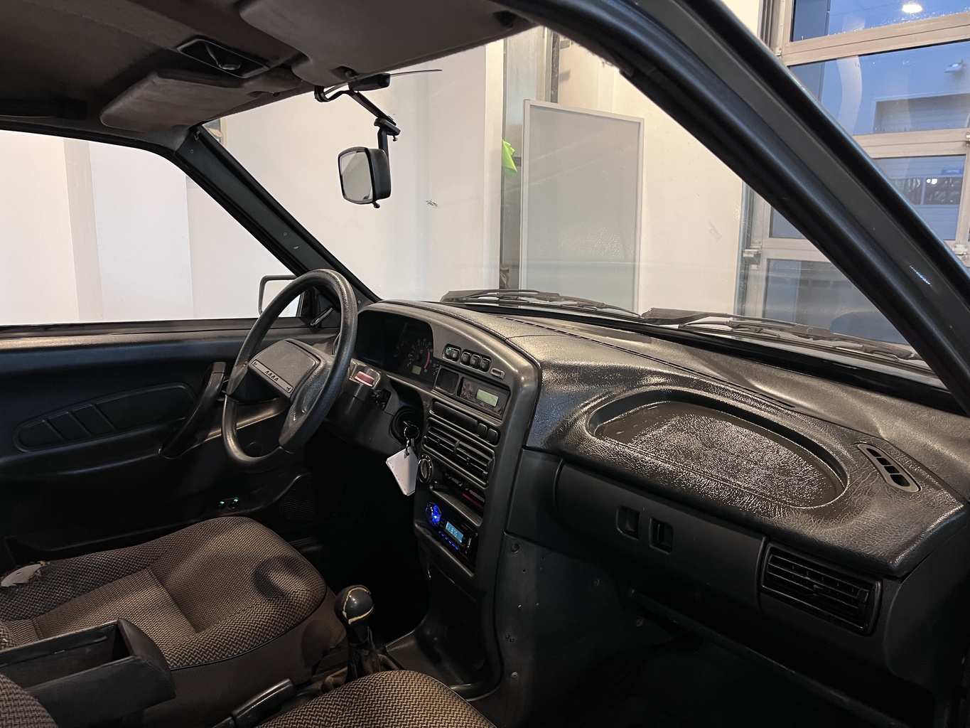 LADA 2115