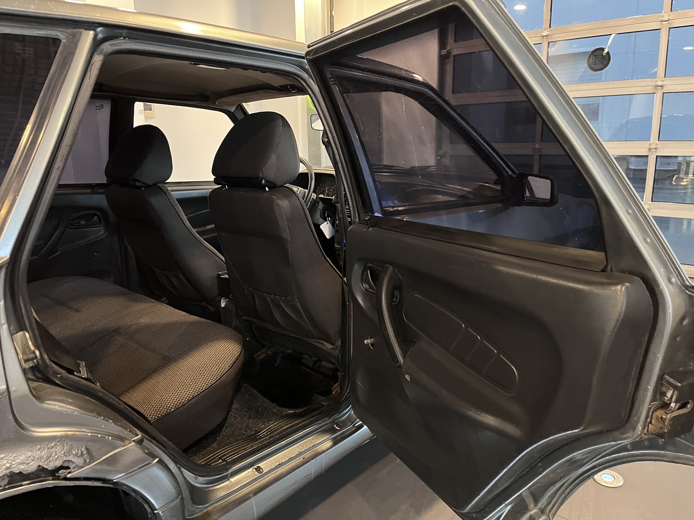 LADA 2115