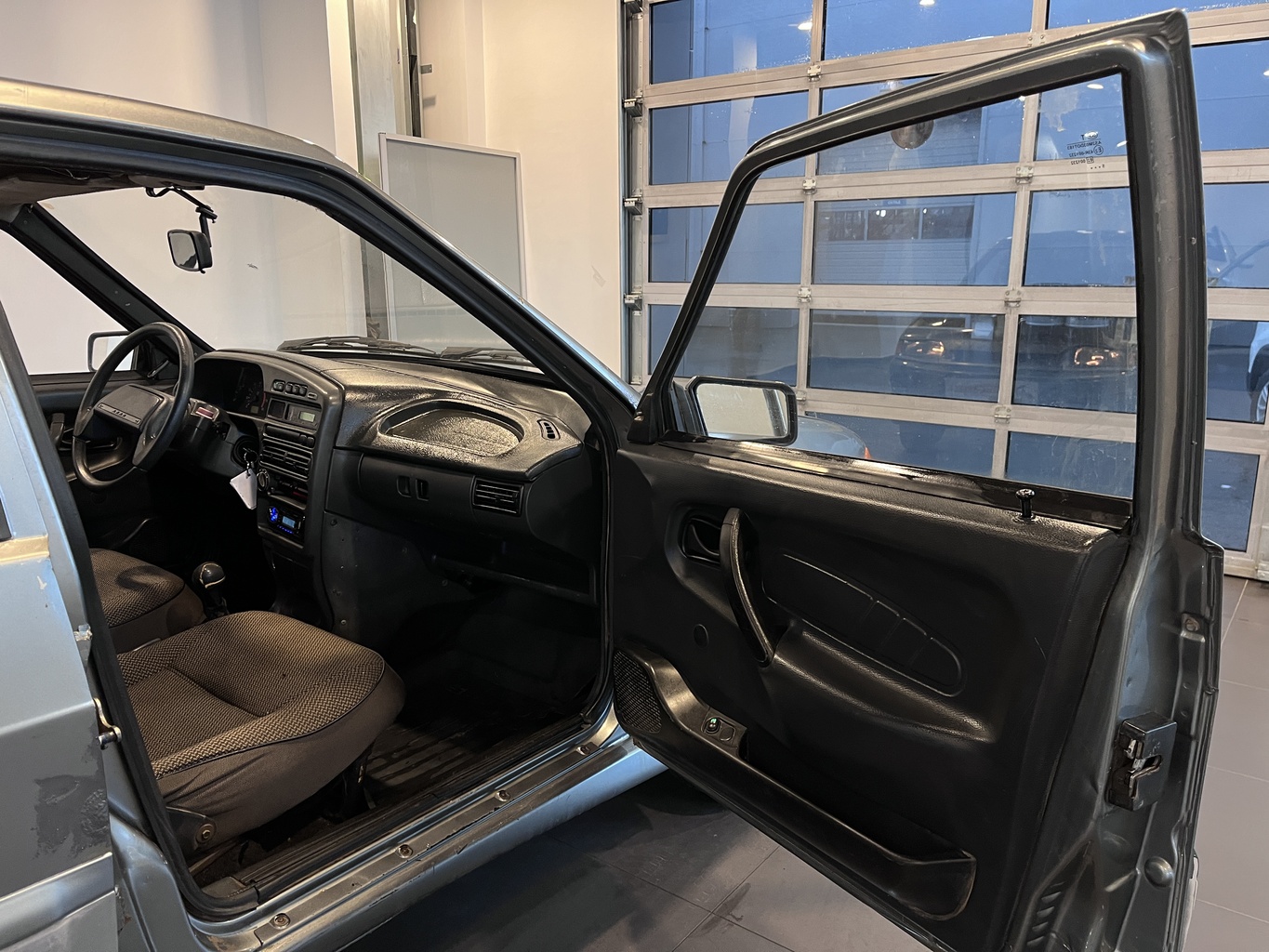 LADA 2115