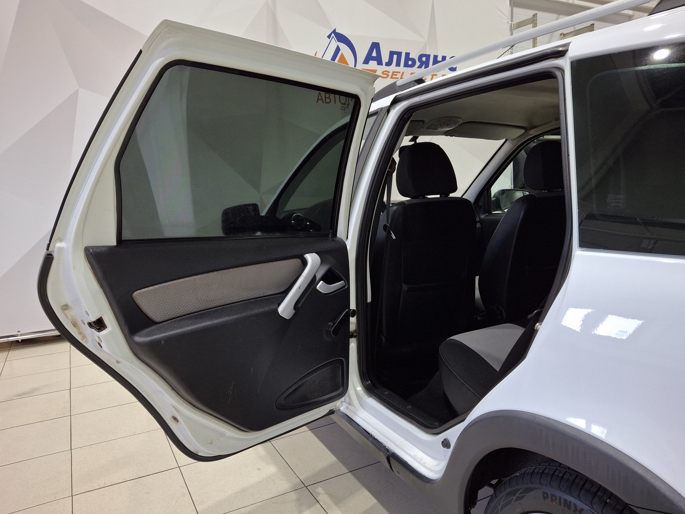 LADA KALINA