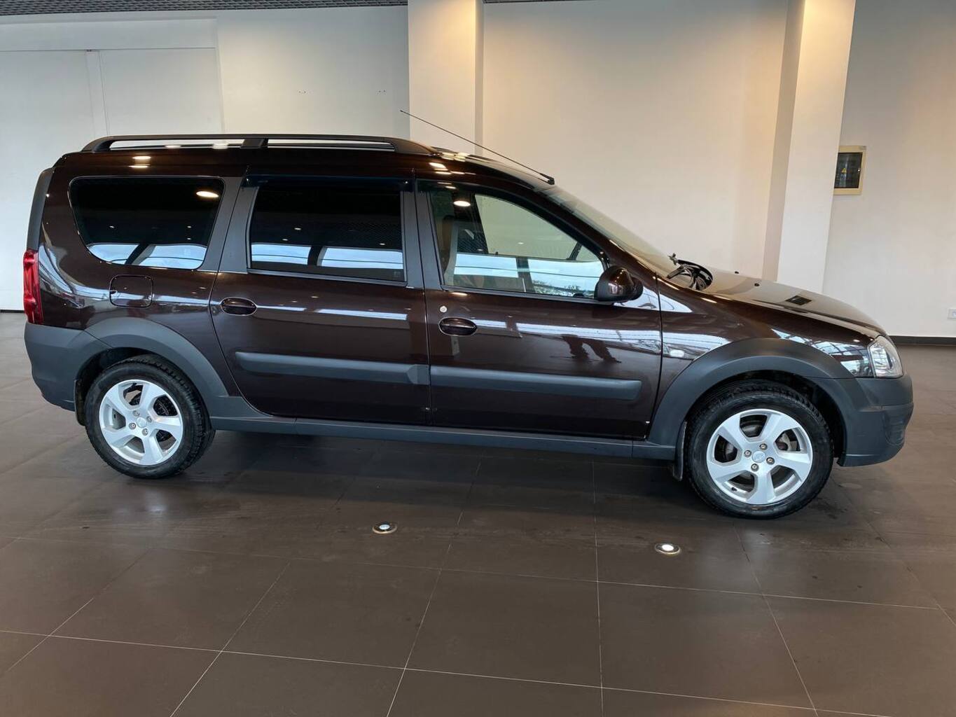 LADA KS045L  LARGUS