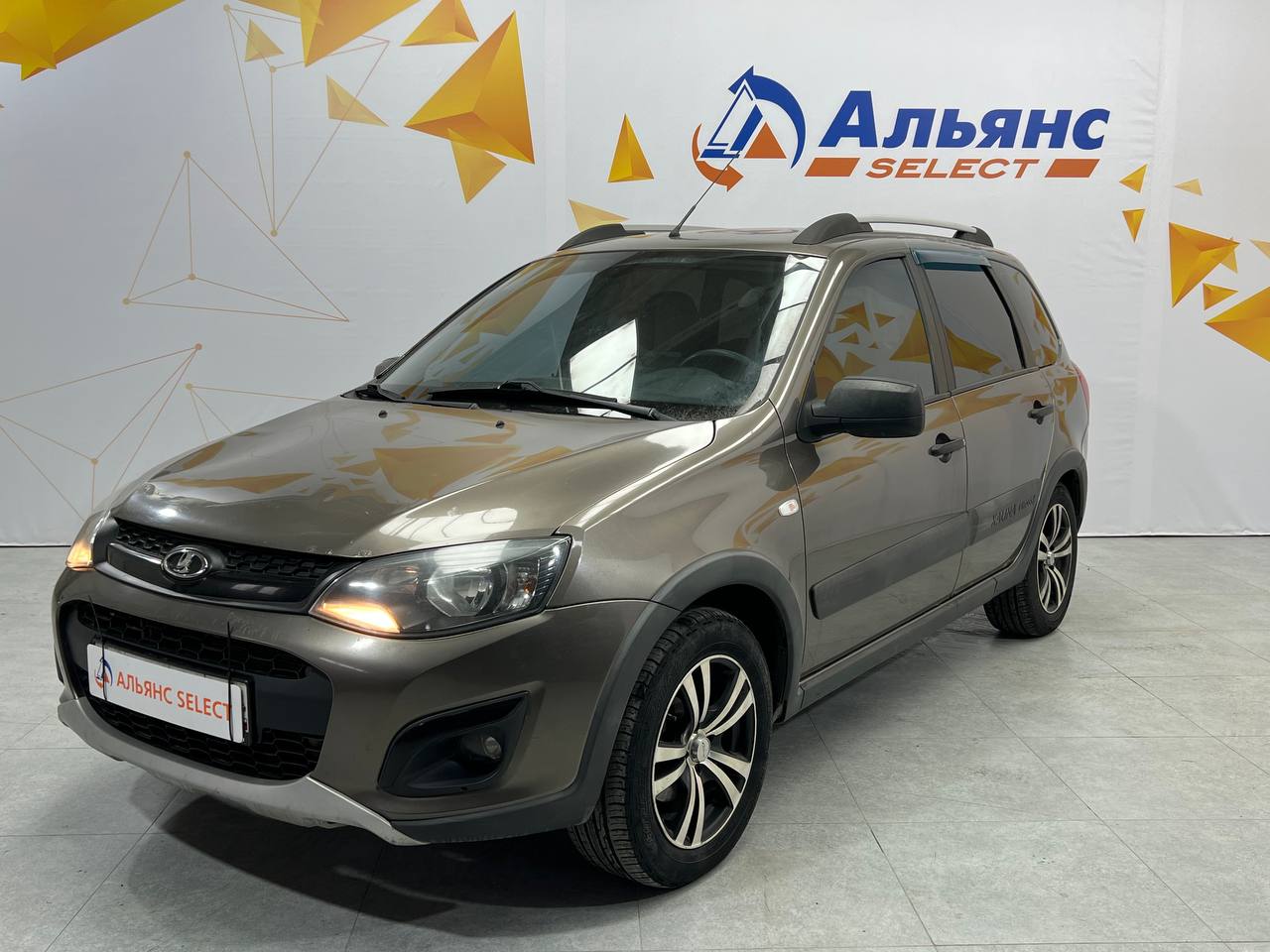 LADA KALINA CROSS