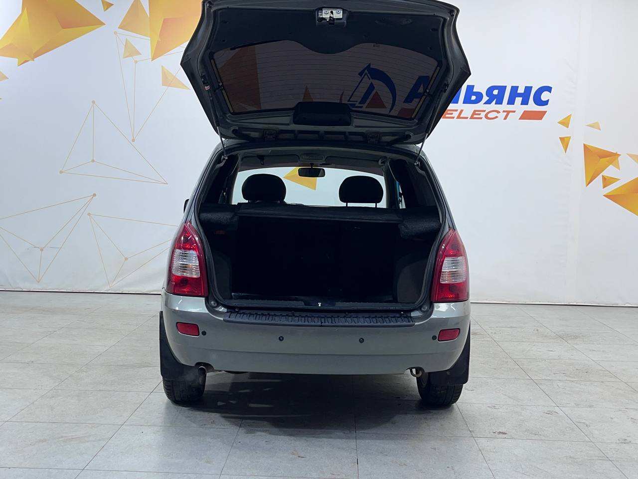 LADA KALINA