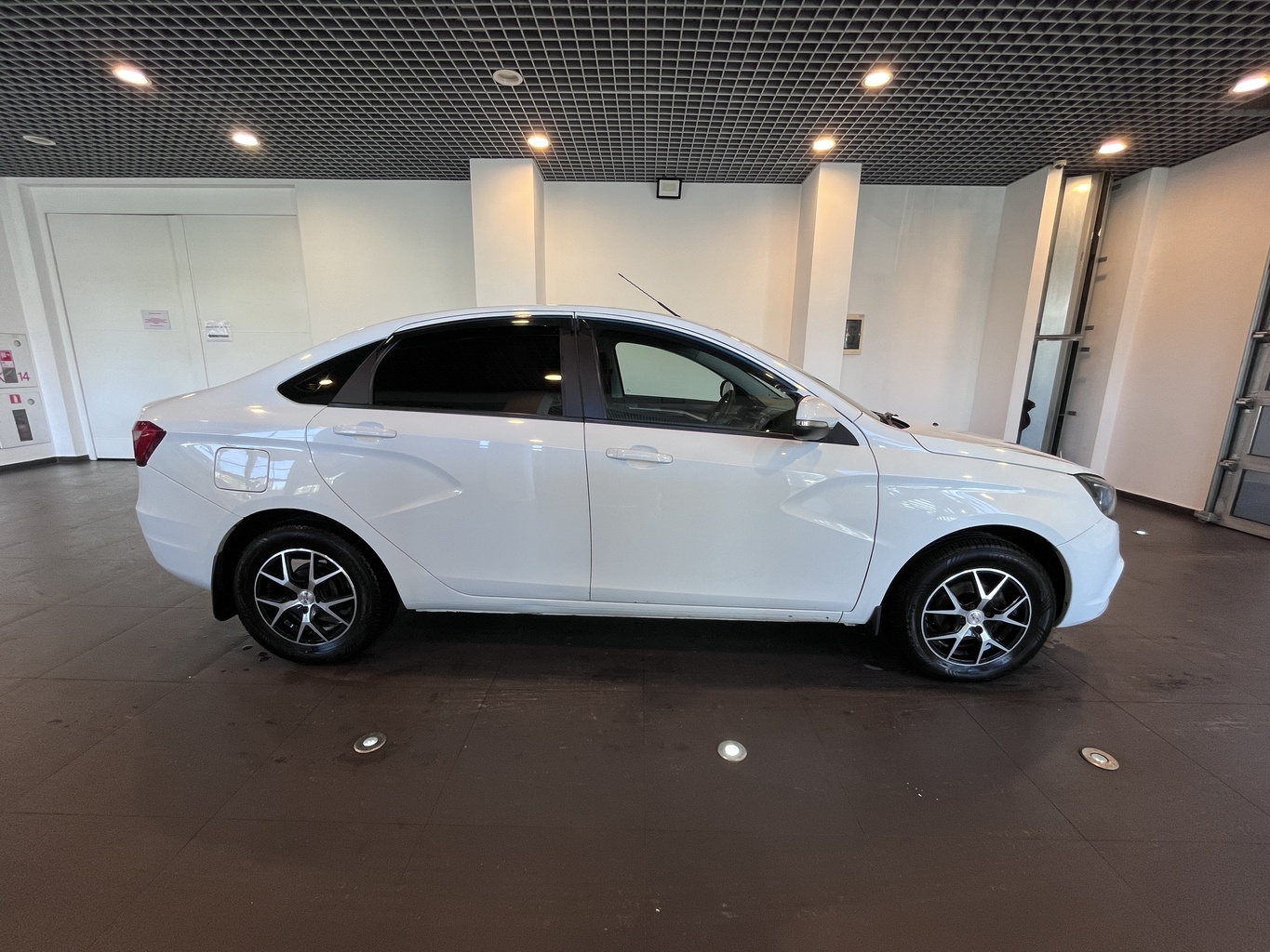 LADA VESTA