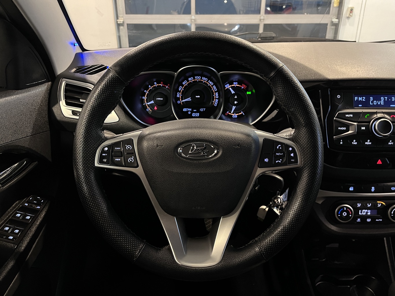 LADA VESTA