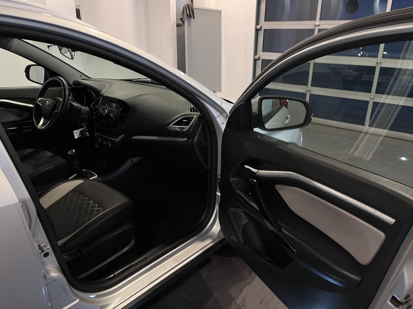 LADA VESTA