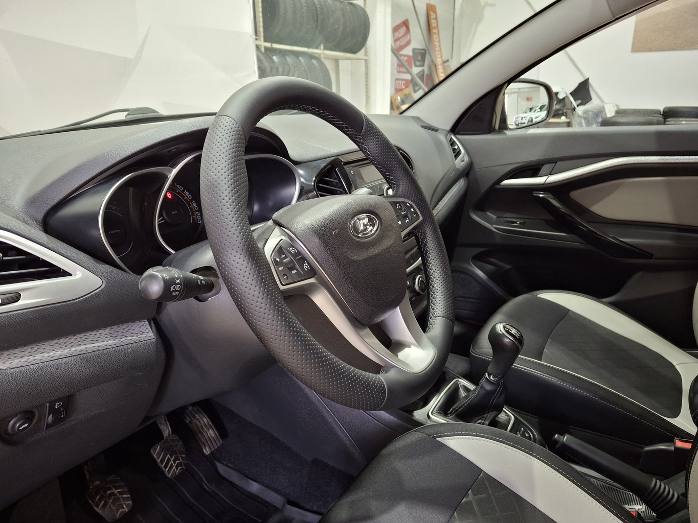 LADA VESTA