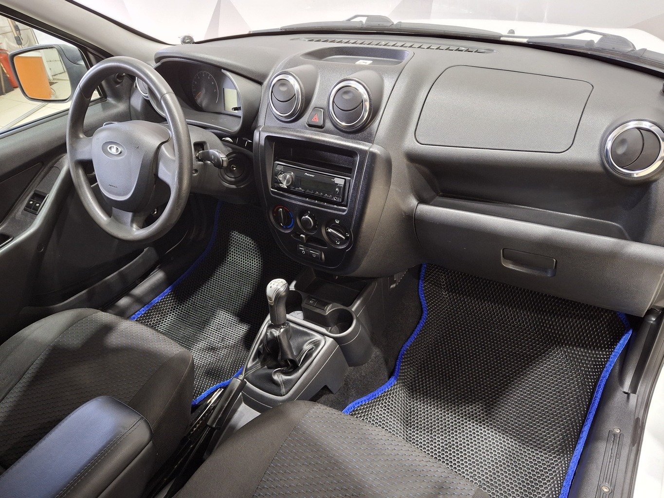 LADA GRANTA