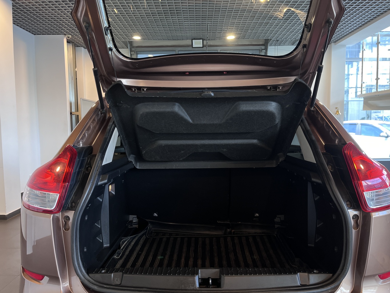LADA XRAY