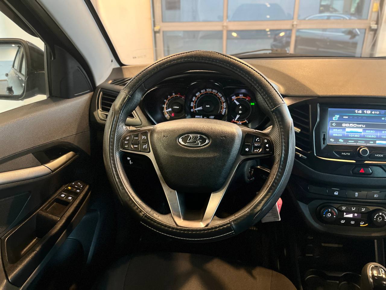 LADA VESTA