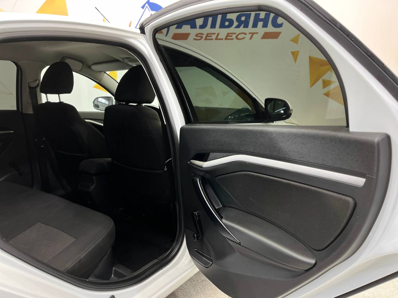 LADA VESTA