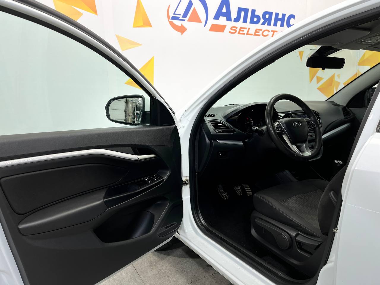LADA VESTA