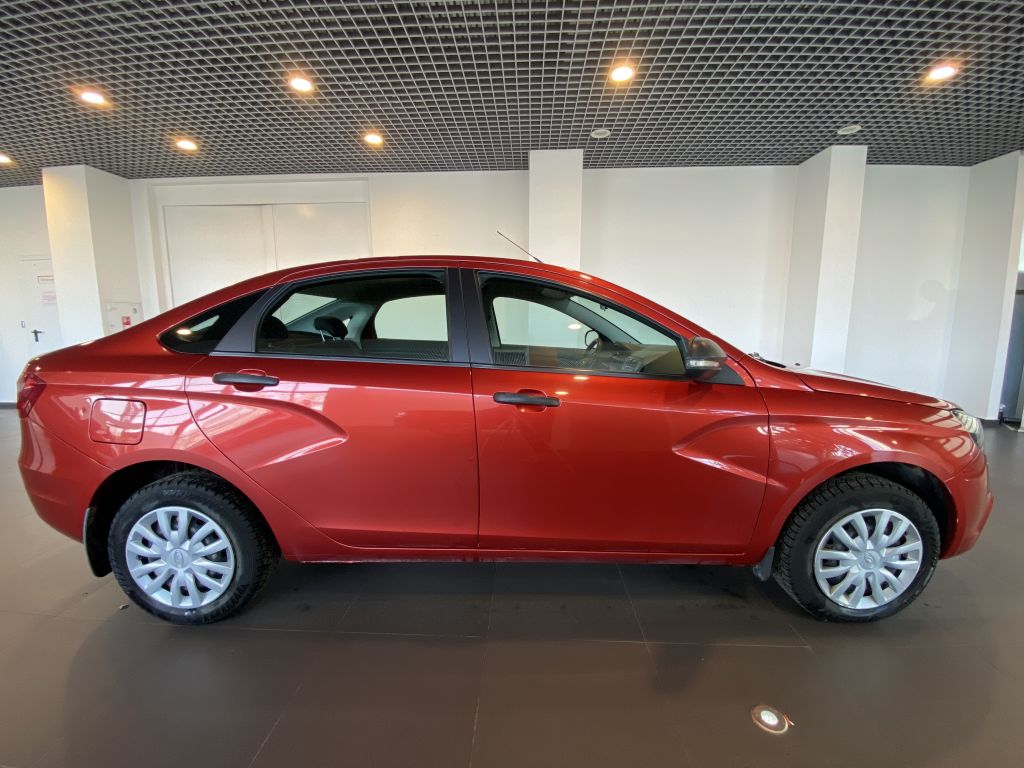 LADA VESTA