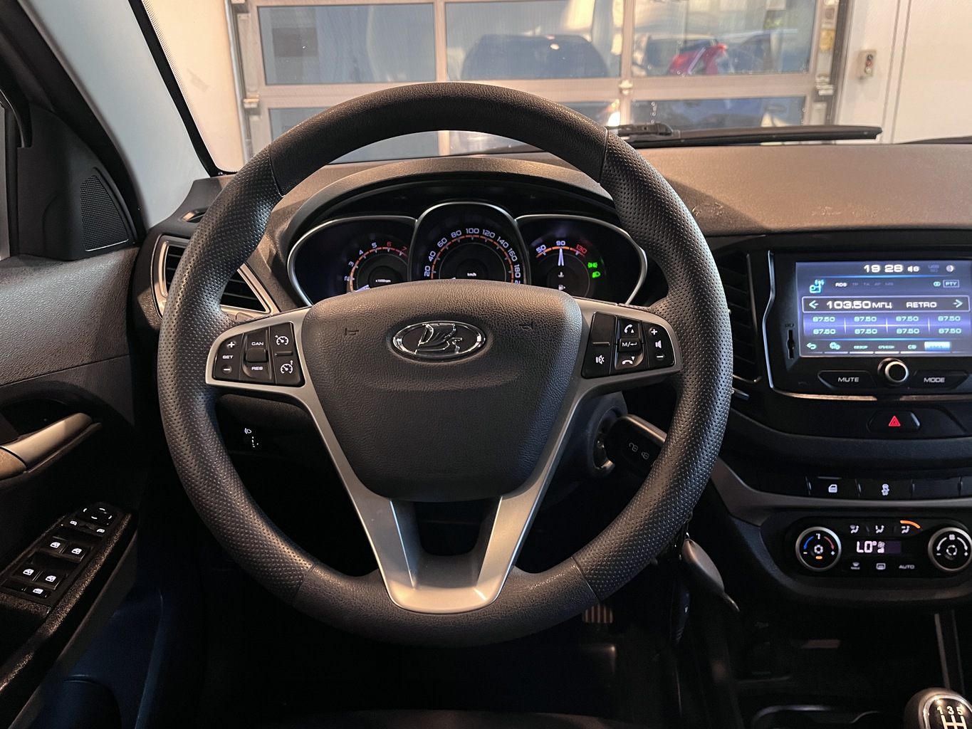 LADA VESTA