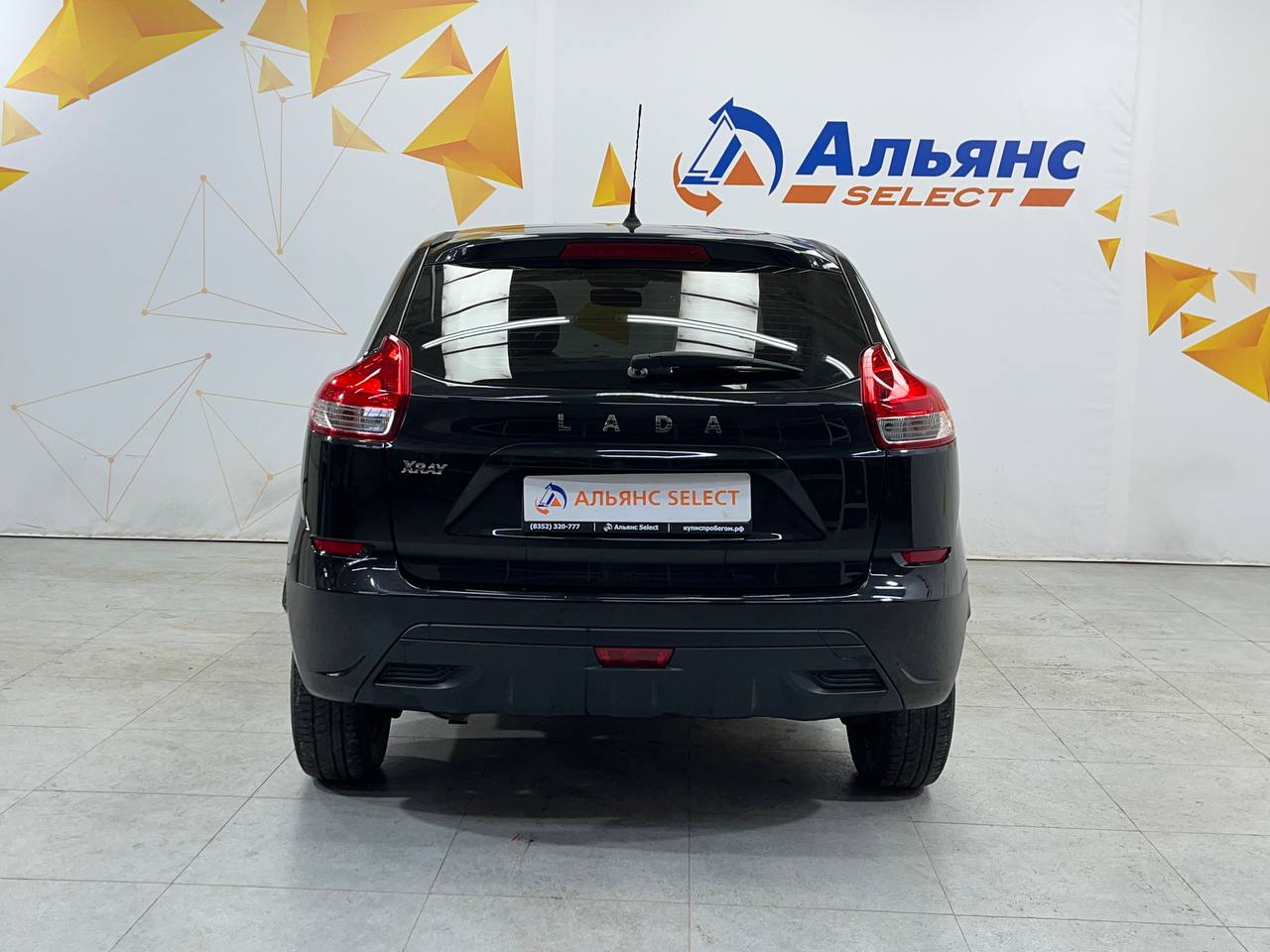 LADA XRAY