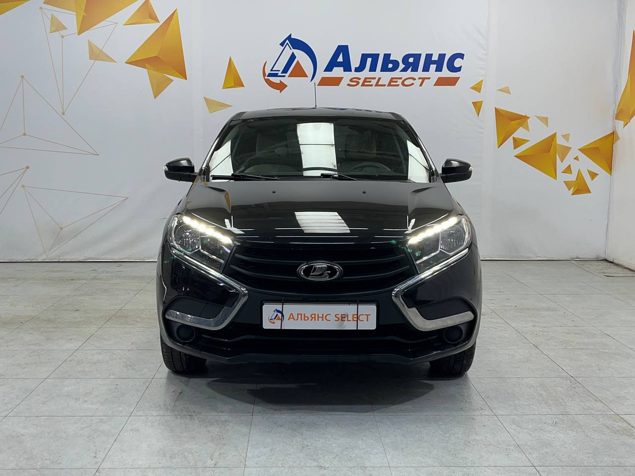 LADA XRAY