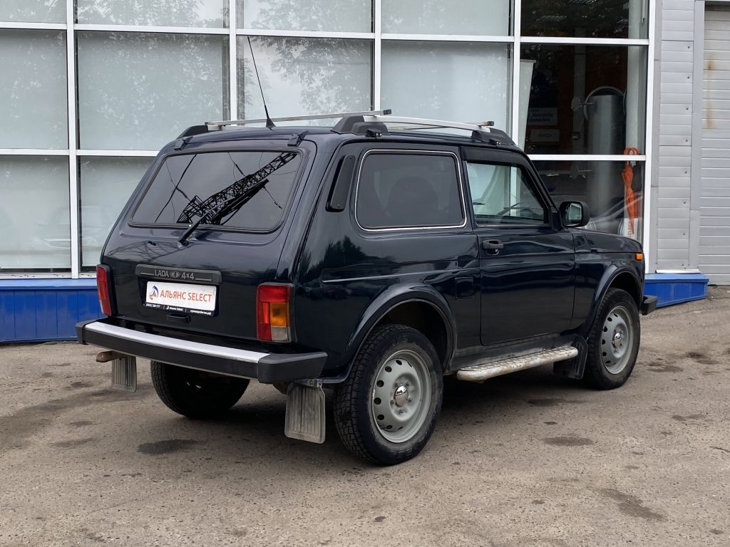 LADA 2121