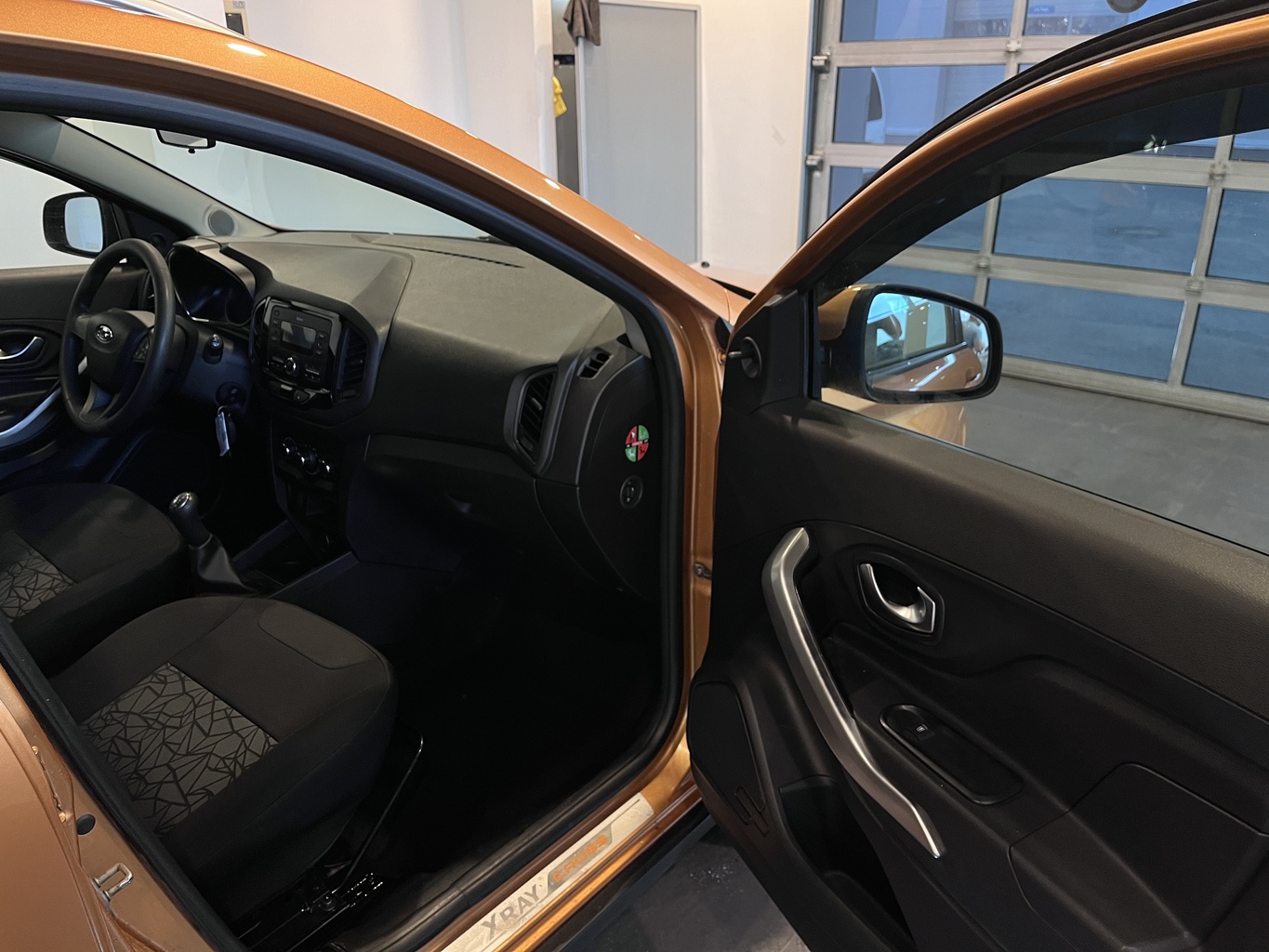 LADA XRAY