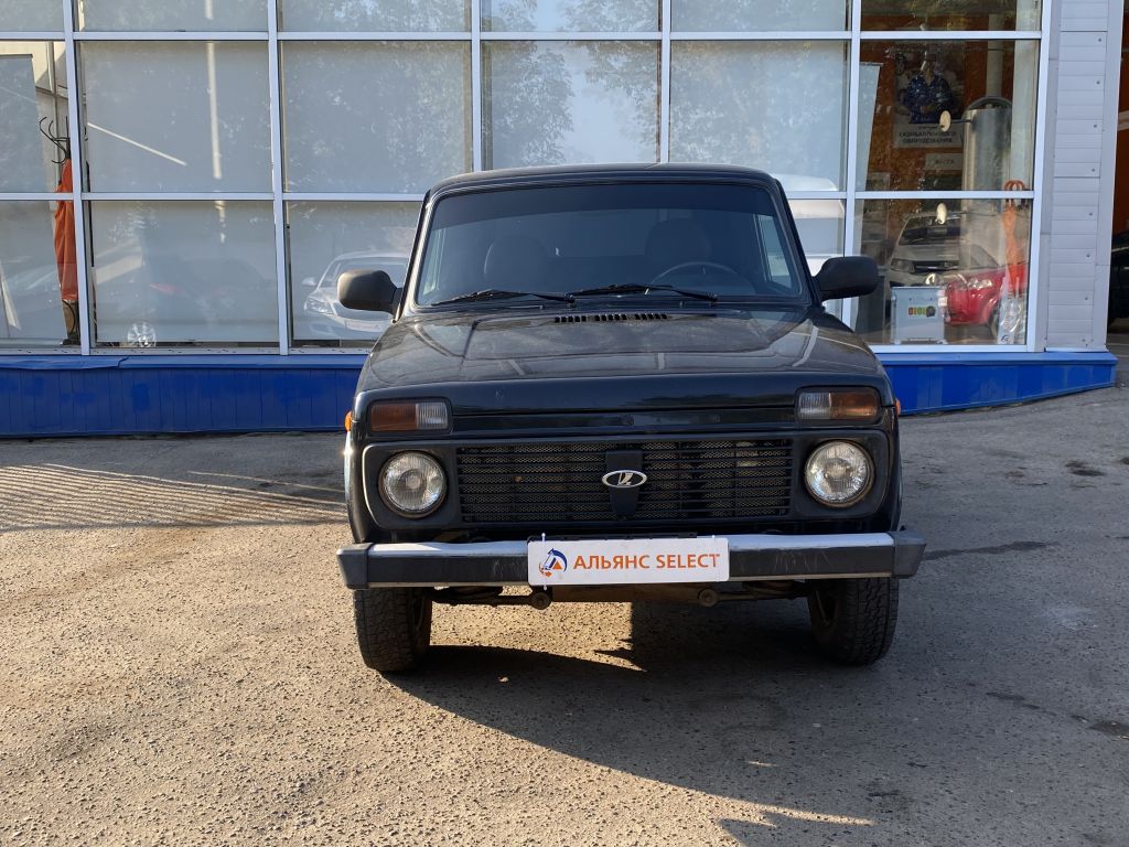 LADA 2121