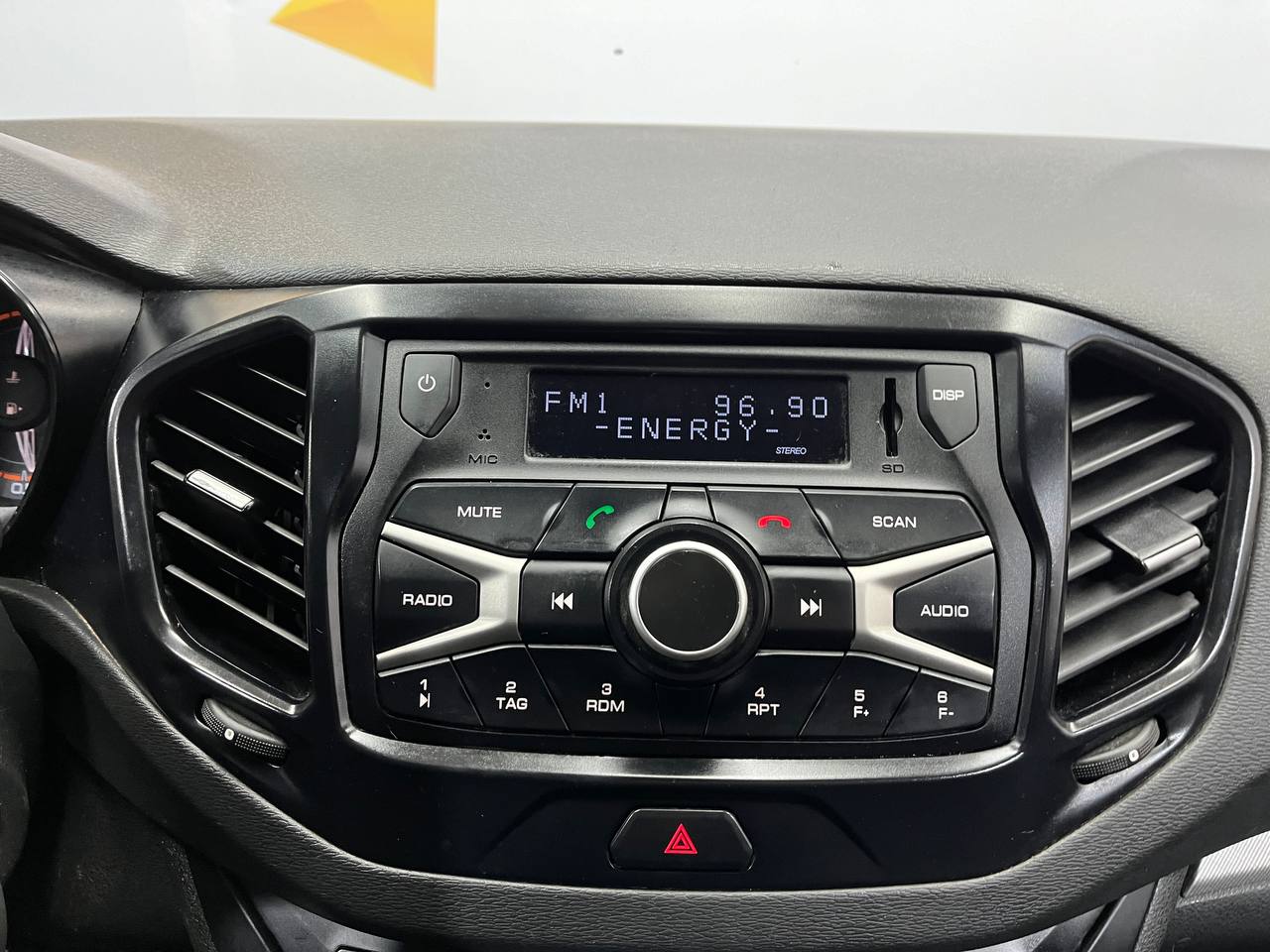 LADA VESTA