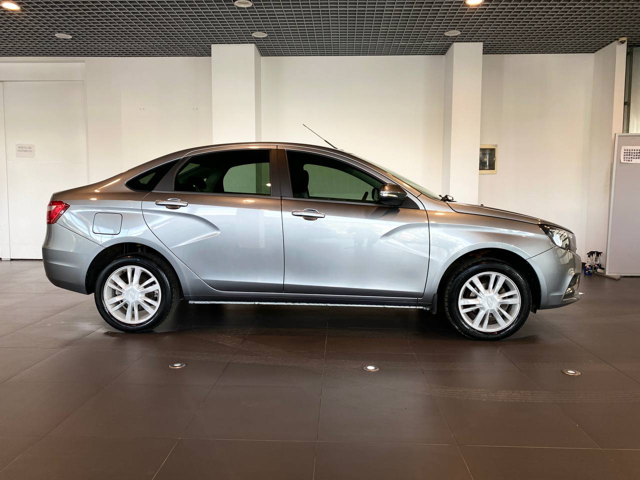 LADA VESTA