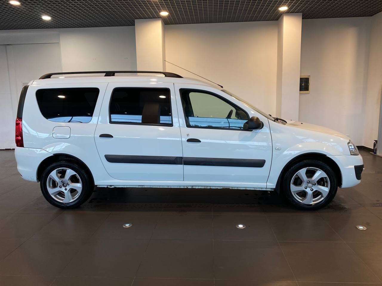 LADA LARGUS