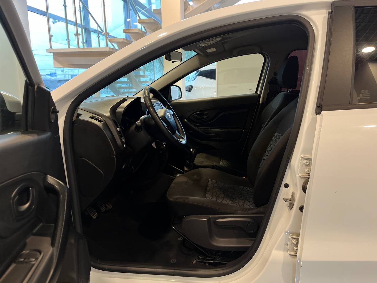 LADA XRAY