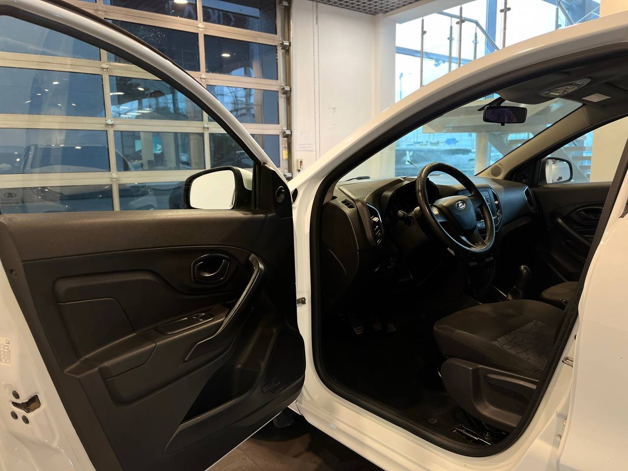 LADA XRAY