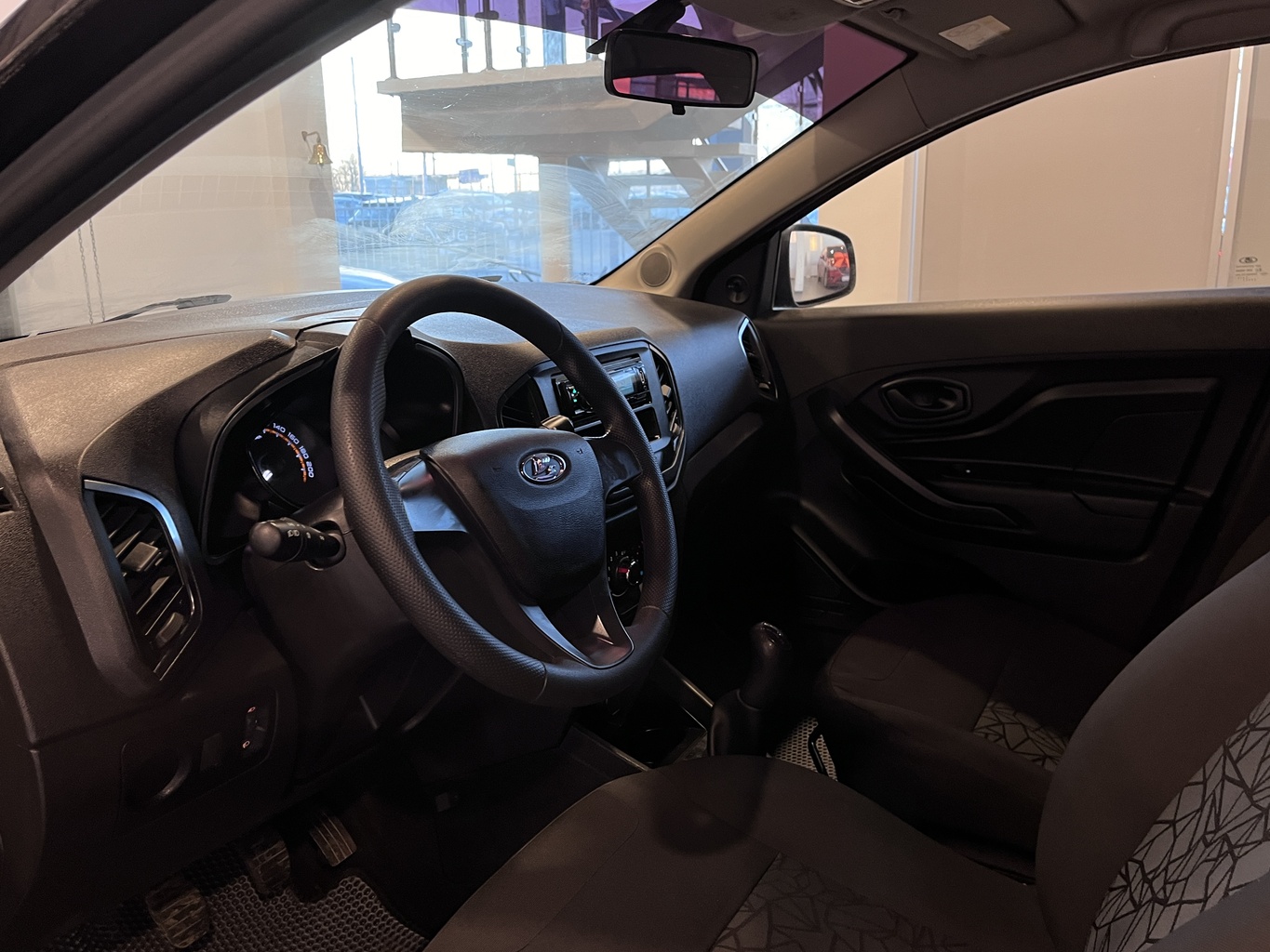 LADA XRAY