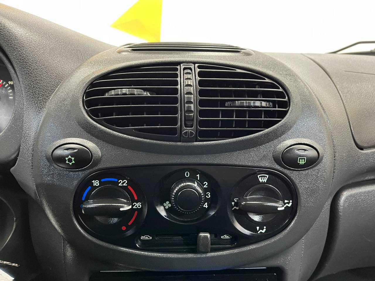 LADA KALINA