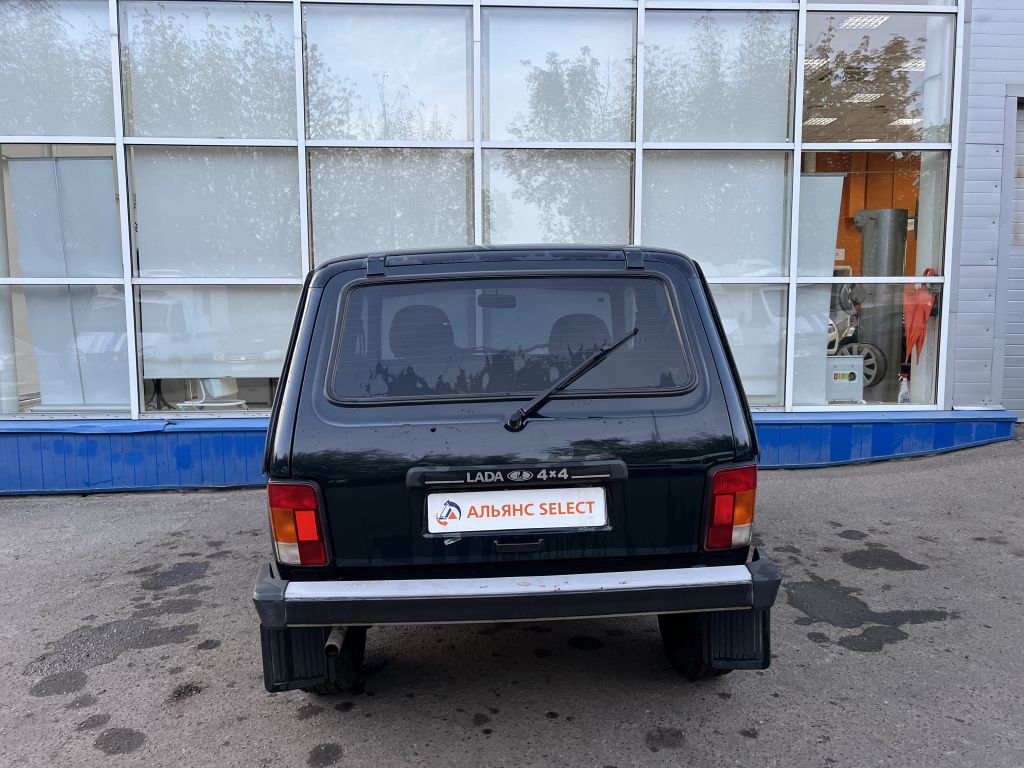 LADA 2121