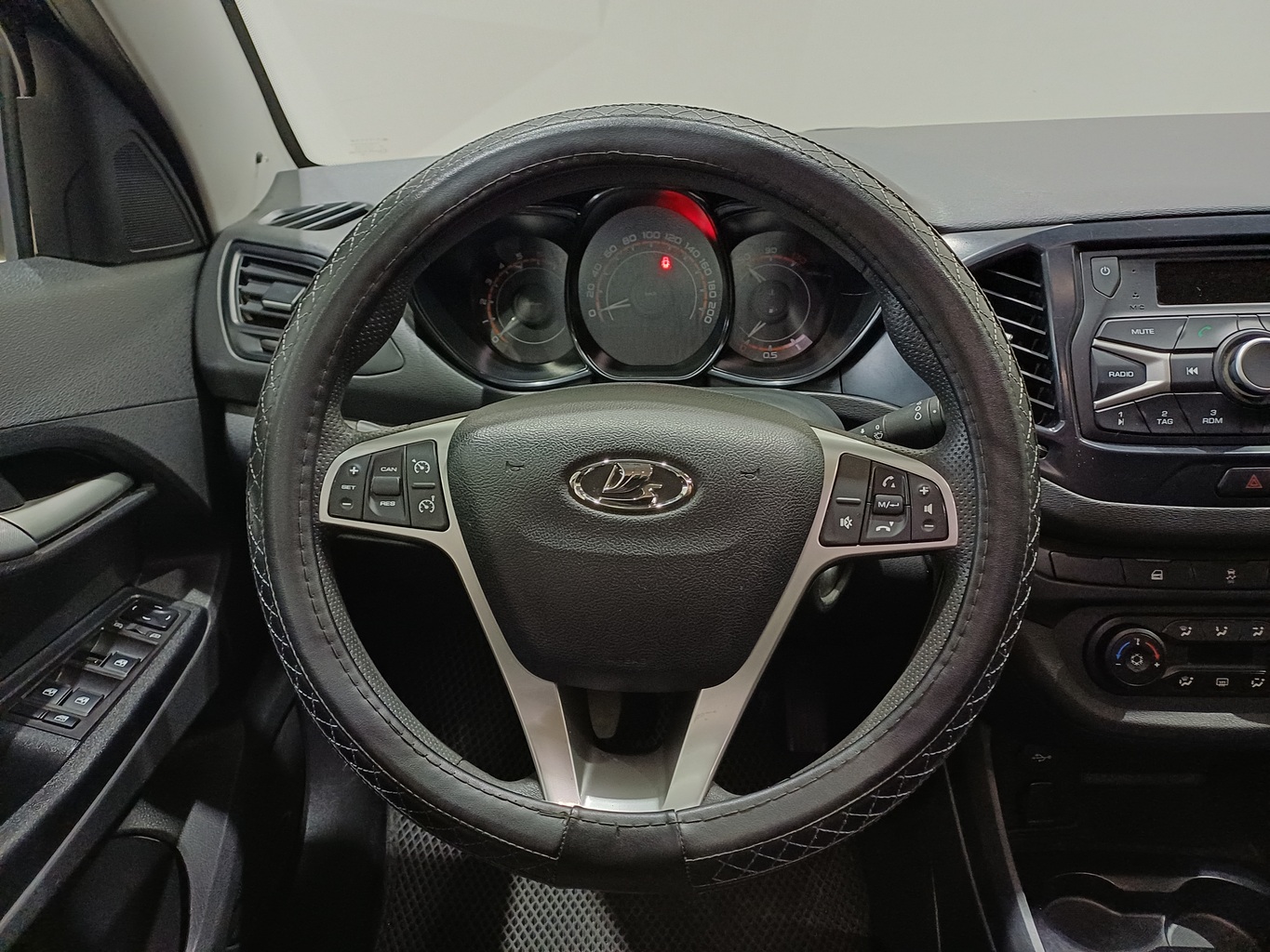 LADA VESTA