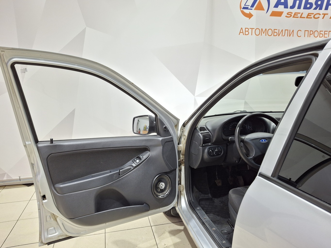 LADA KALINA