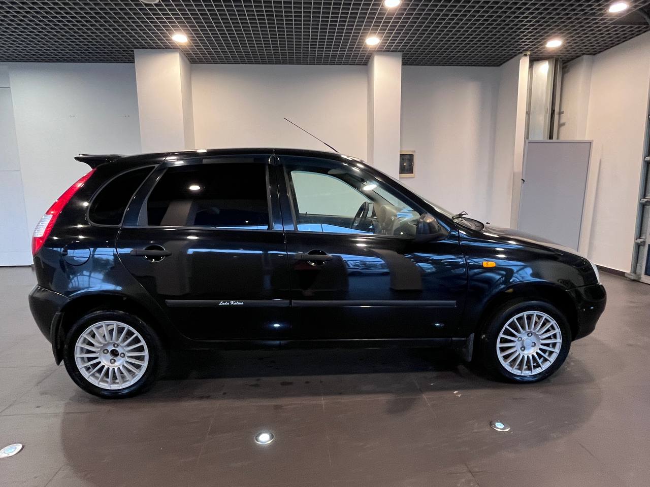 LADA KALINA