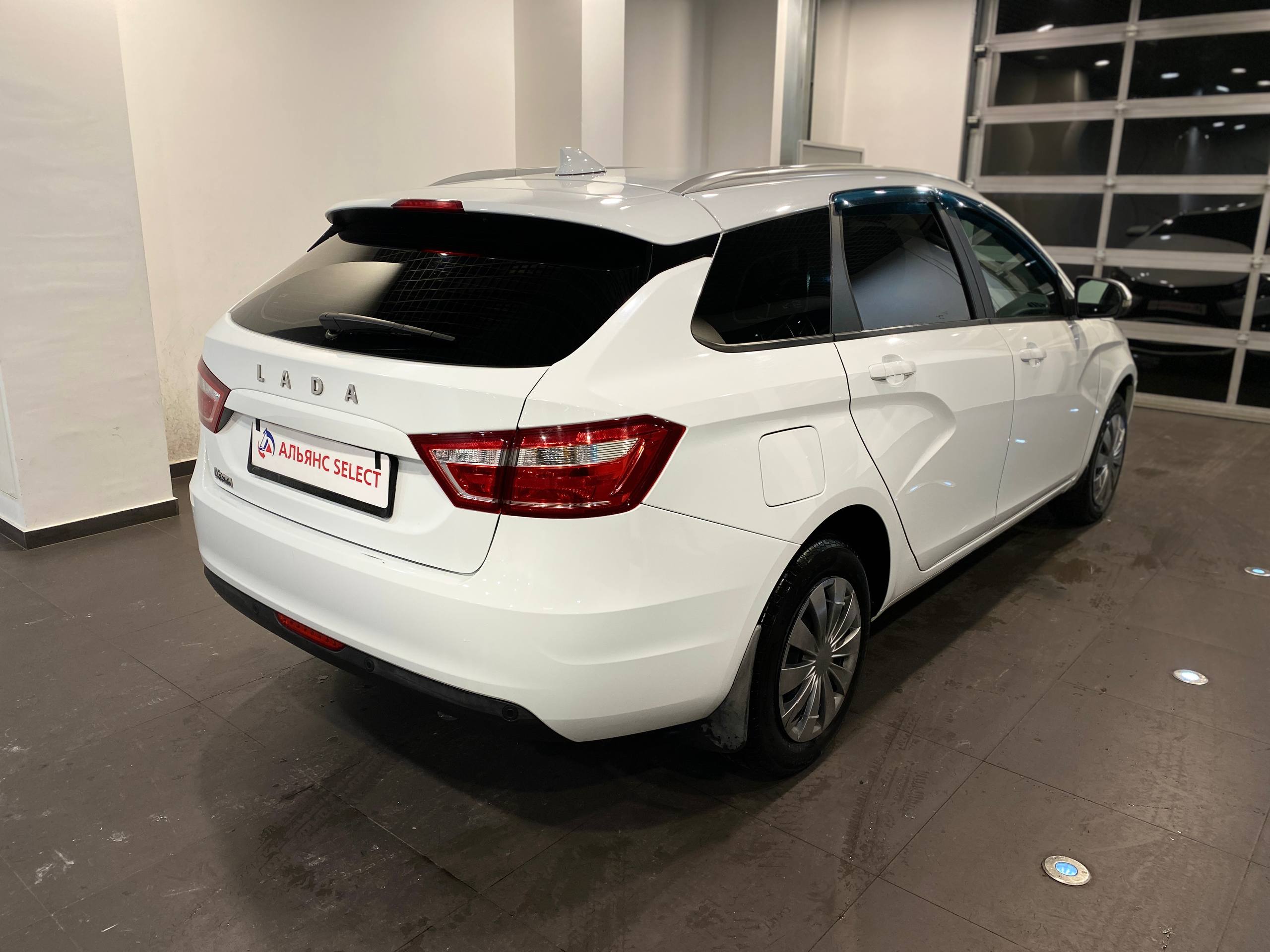 LADA VESTA
