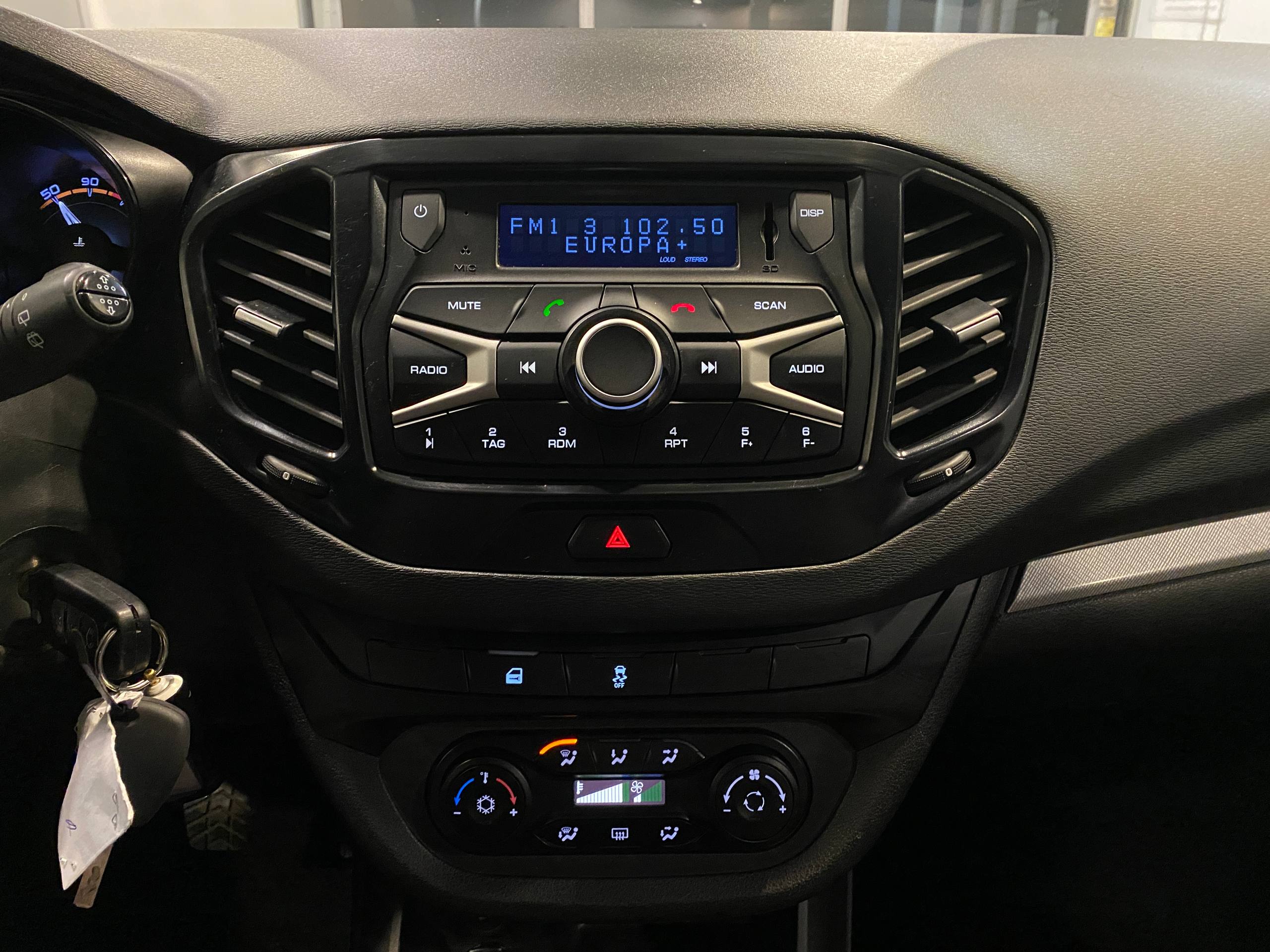 LADA VESTA