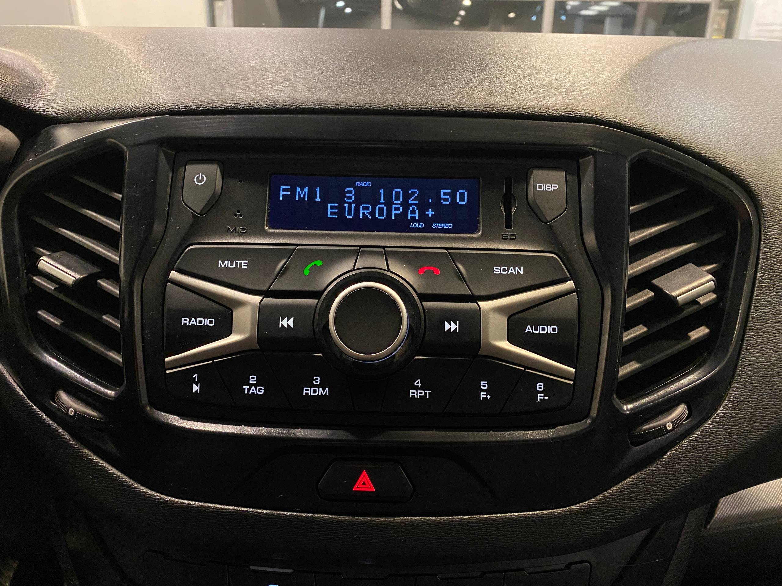LADA VESTA