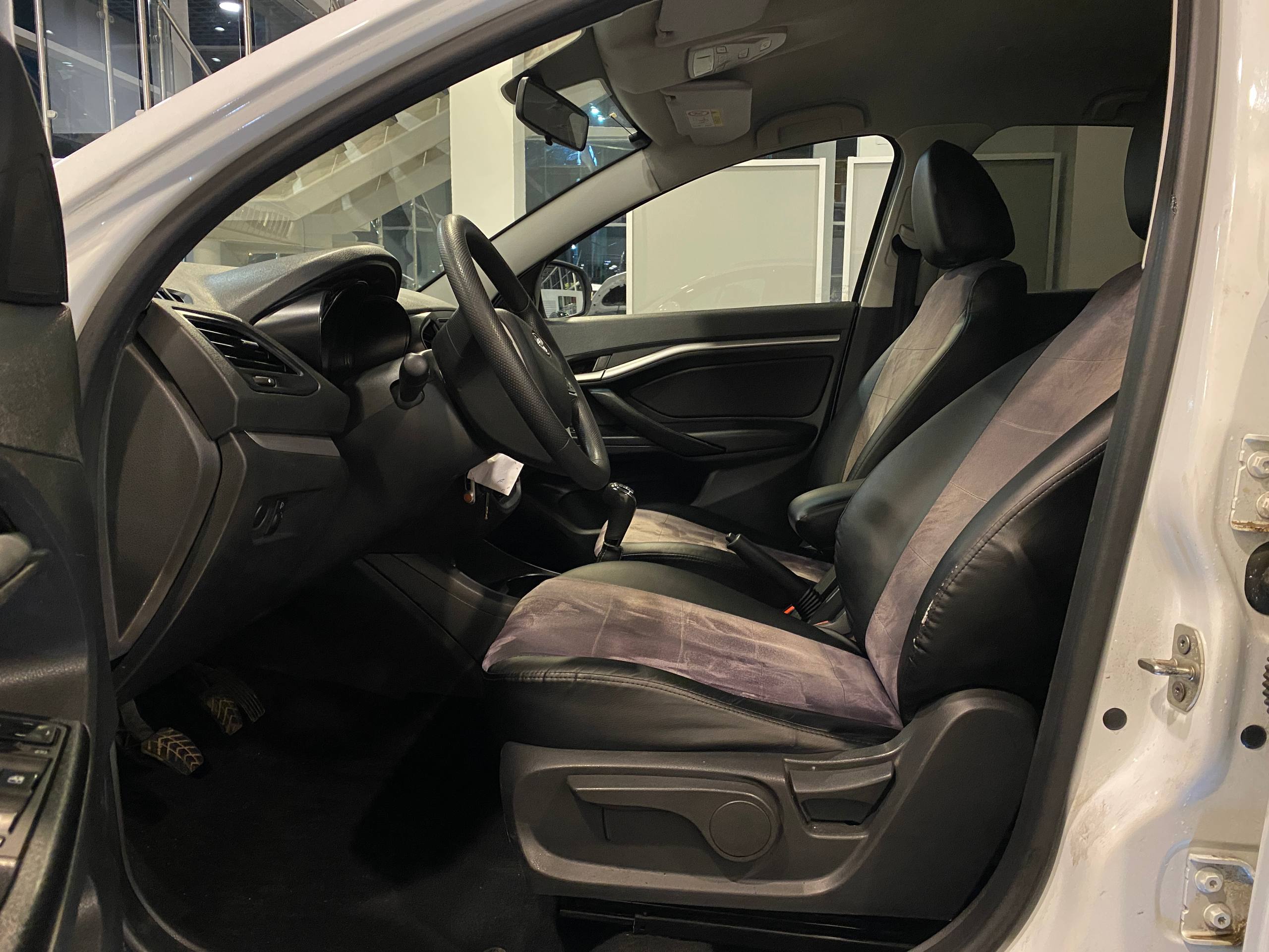 LADA VESTA