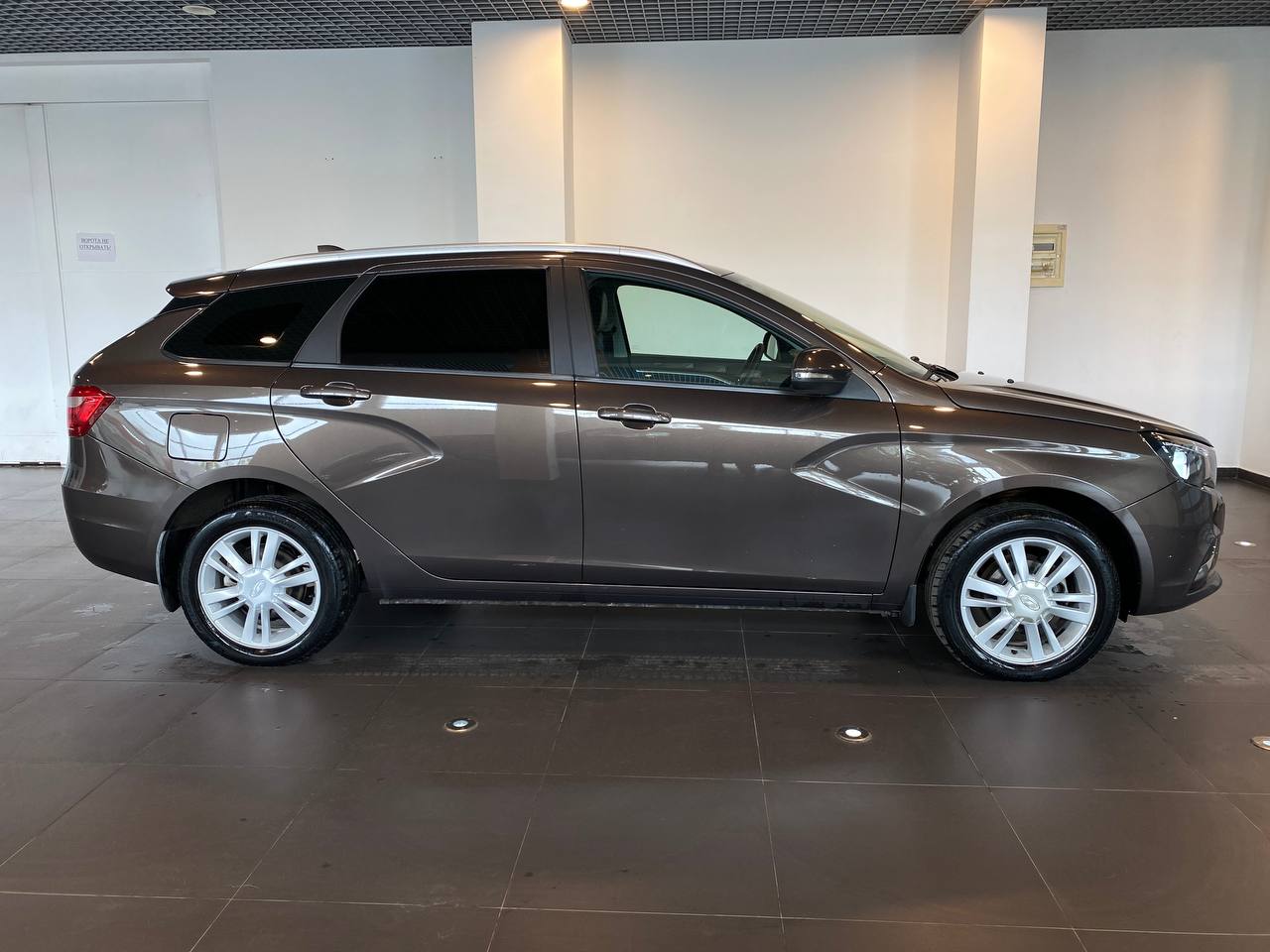 LADA VESTA