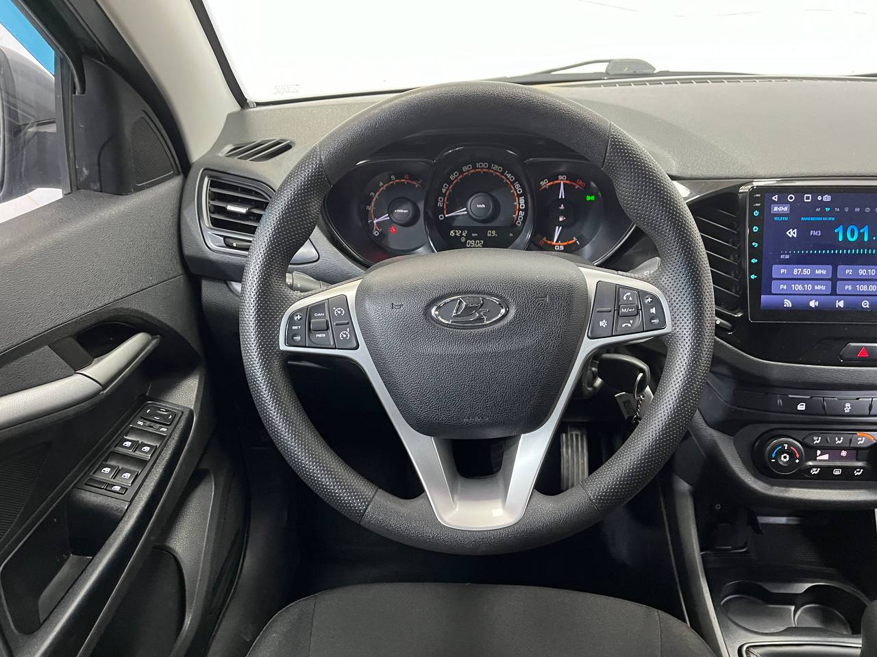 LADA VESTA