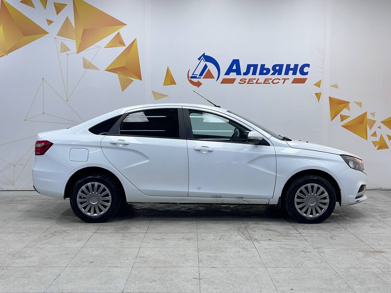 LADA VESTA