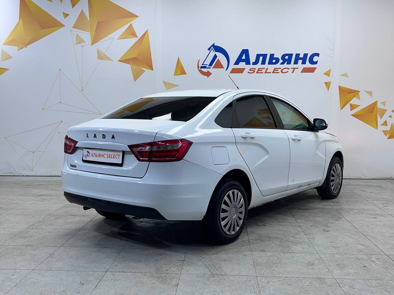 LADA VESTA