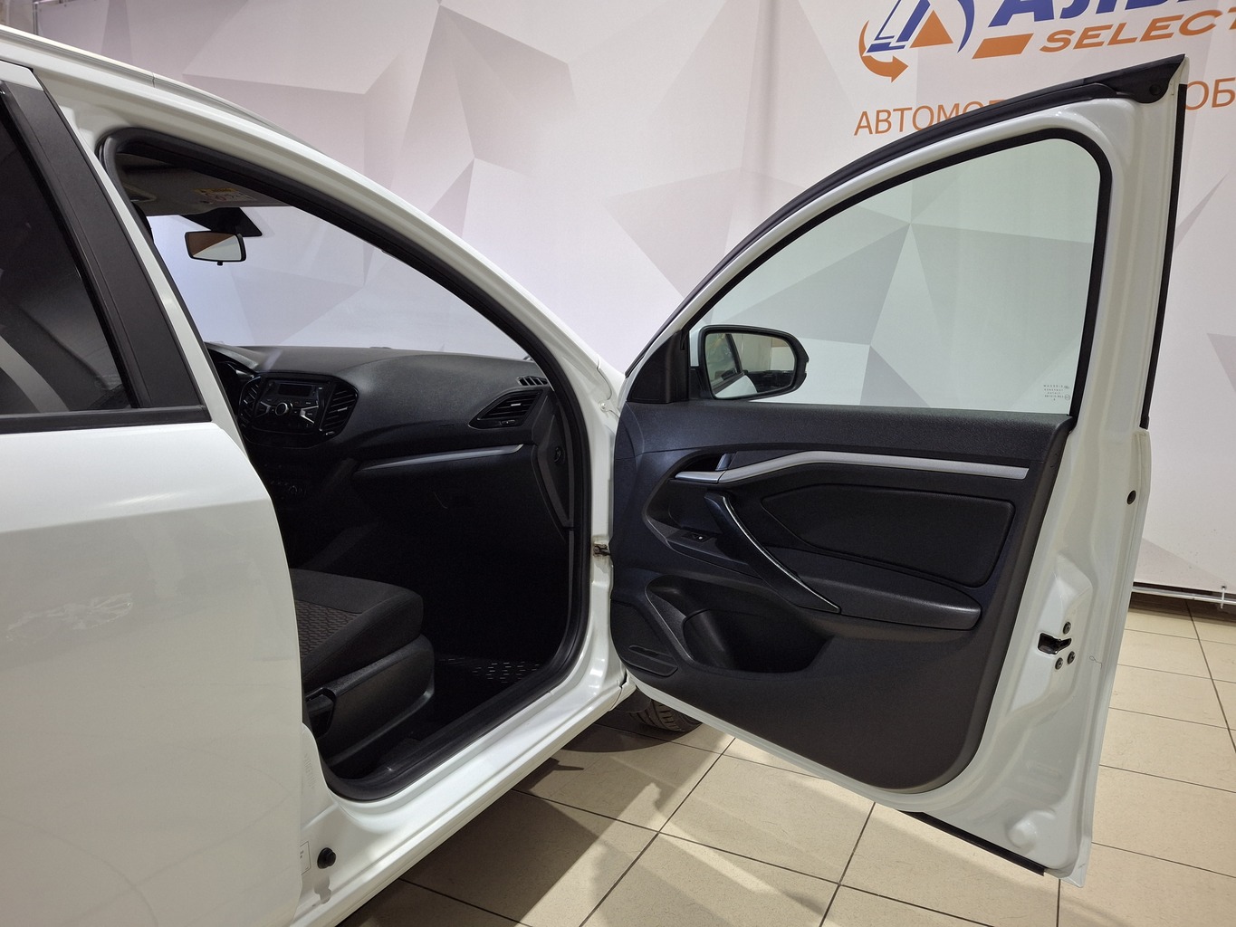 LADA VESTA