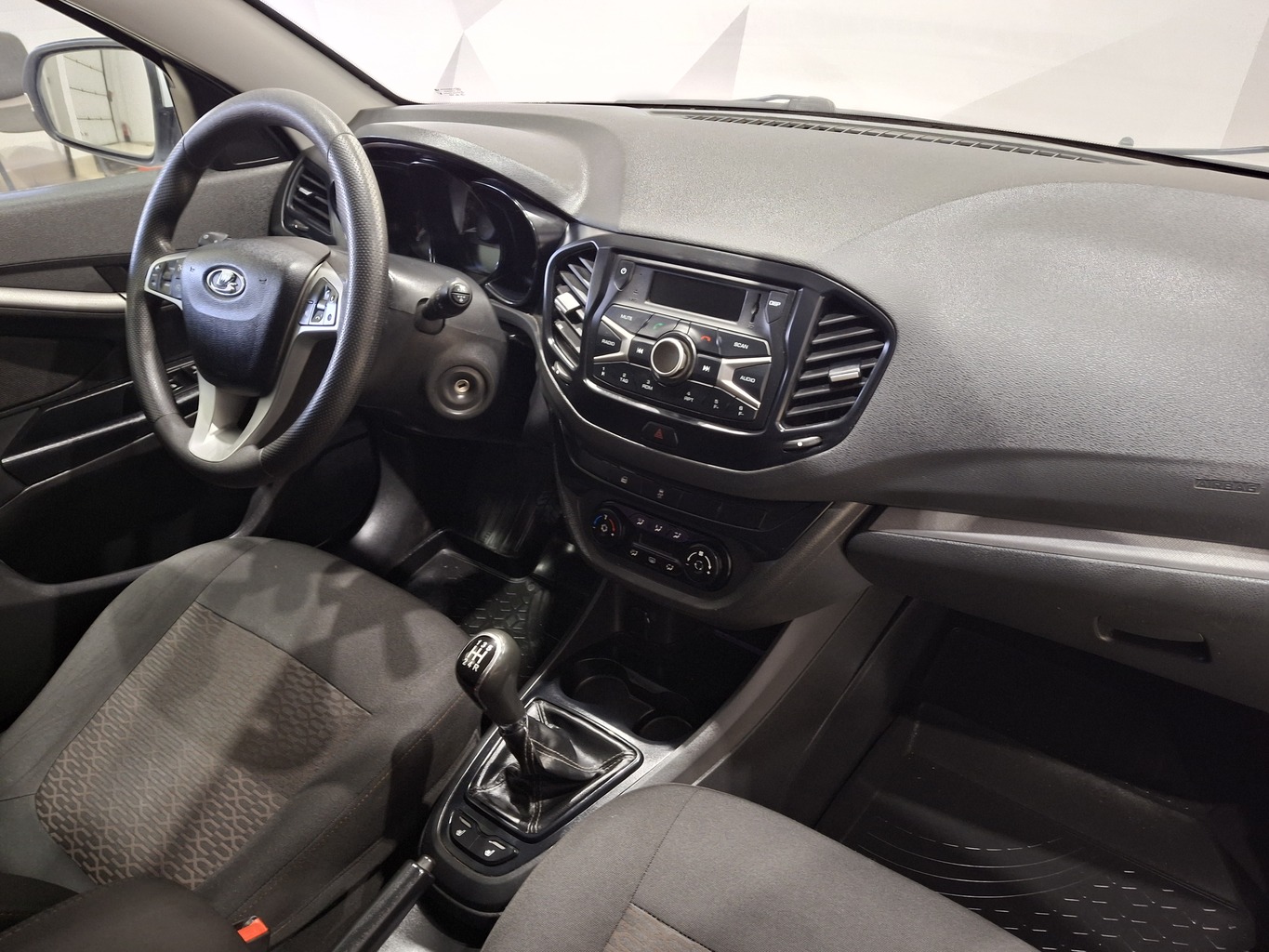 LADA VESTA